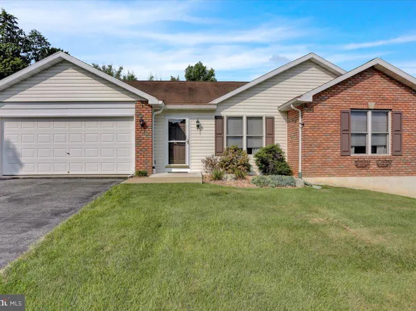 443 Acer Dr, Blandon, PA 19510