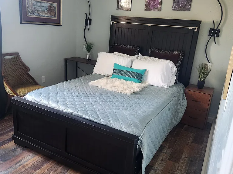 3915 Galiceno Dr #2 — Photo 4