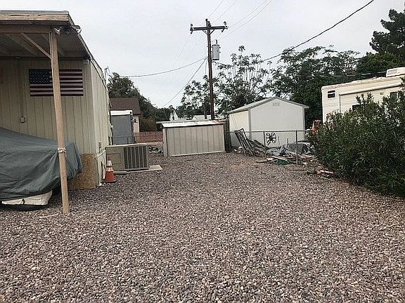 RV/Boat parking w/RV hookups