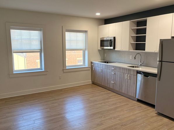 1760 Jackson St #305