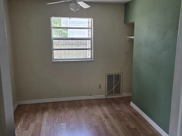 12020 Murray Ave — Photo 13