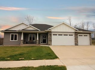 1707 Bridger Dr, Onalaska, WI 54636
