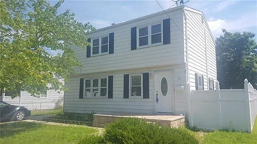 32 Eisenhower Dr photo 1