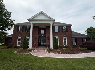 4249 Lake Forest Dr, Owensboro, KY 42303