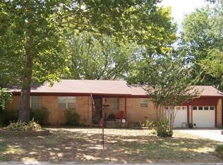 110 E Larry Rd, Shawnee, OK 74804