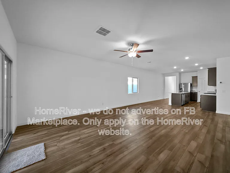 1116 W West Virginia Ave — Photo 3