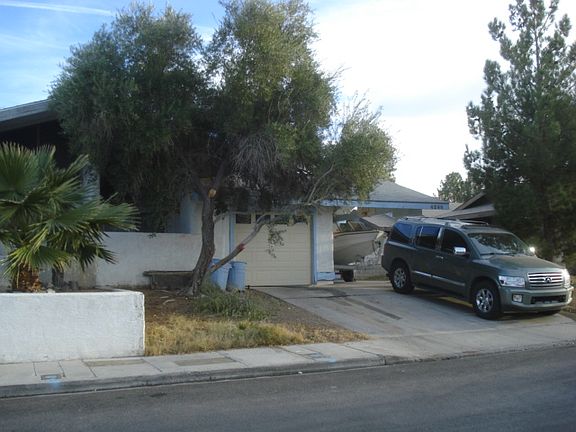 4th image of 4290 Larkwood Ave