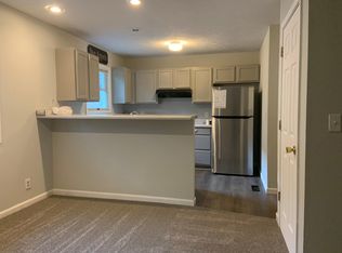 100 W Shelbourne Dr APT 2, Normal, IL 61761