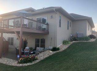 5649 Jodi Ct, Dubuque, IA 52002