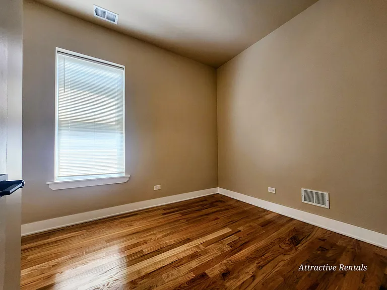 6343 S Elizabeth St #2F — Photo 10