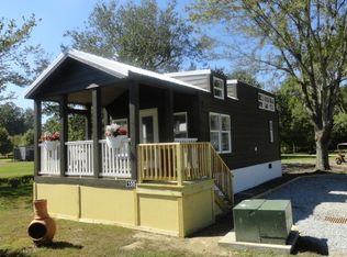 155 Drifting Brooke Ln, Flat Rock, NC 28731