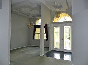3rd image of 5865 NE 67th St