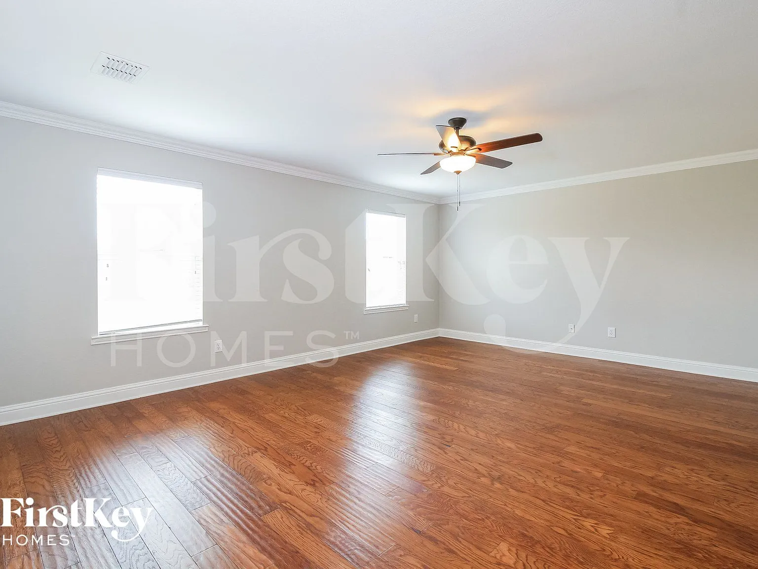 4 bed, 2.5 bath, 2415 sqft, $2,595 — Photo 3