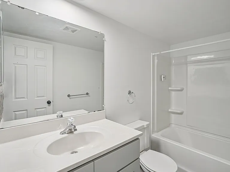 River Raisin Apartments — Photo 28