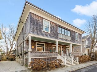 35-37 Mount Vernon St, Newport, RI 02840