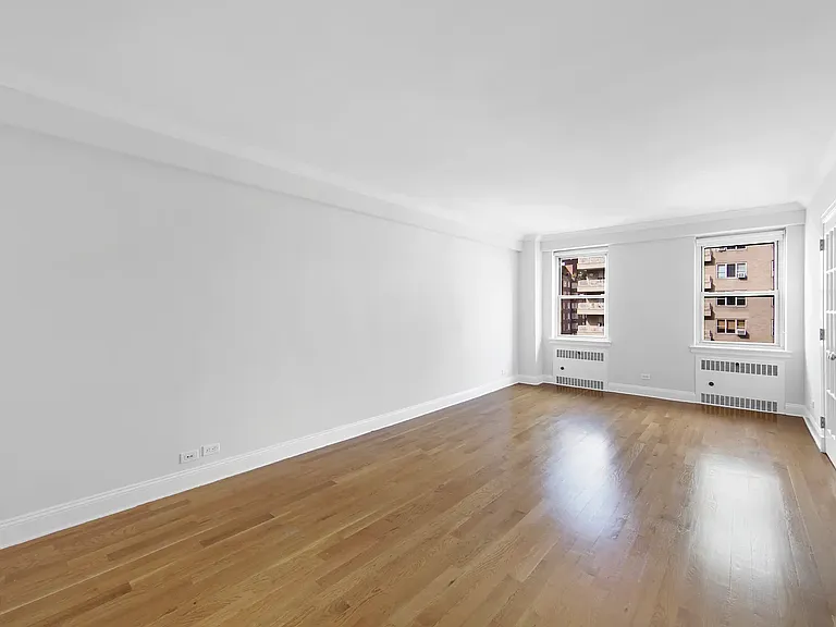 41 Park Ave #4D — Photo 3