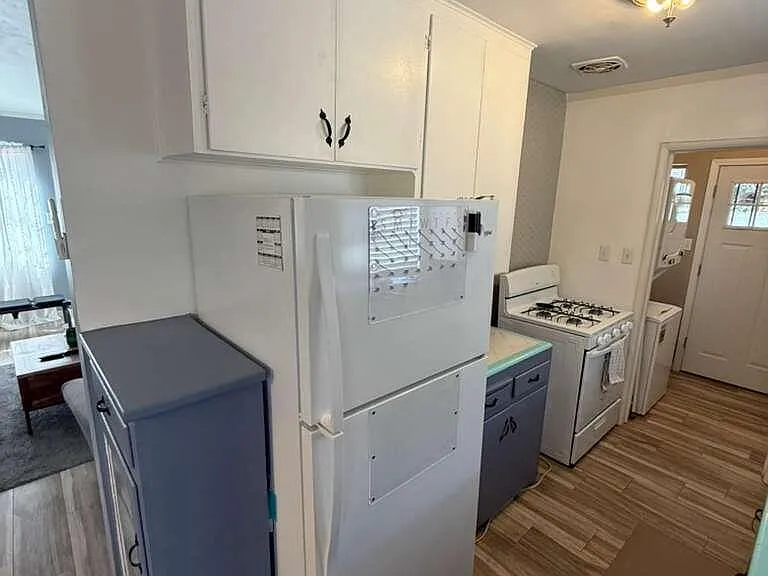 1224 N F Ave — Photo 6