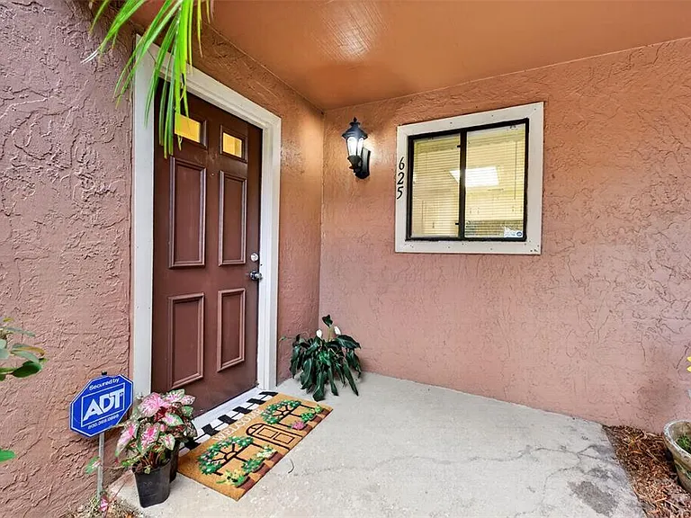 625 Trinidad Ct #625 — Photo 3