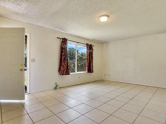 3rd image of 9209 Parrish Ln