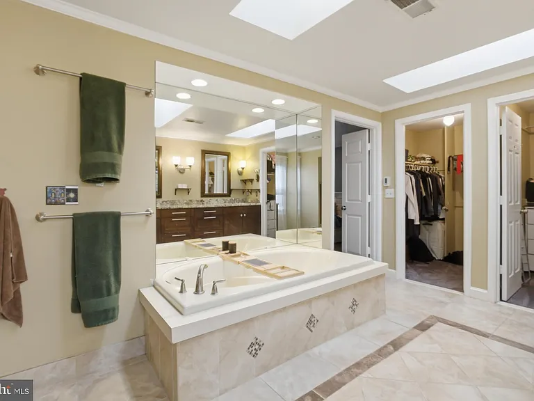 10734 Willow Oaks Dr — Photo 36