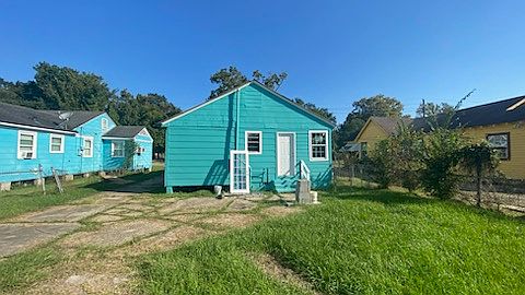 2nd image of 3440 Hollywood St