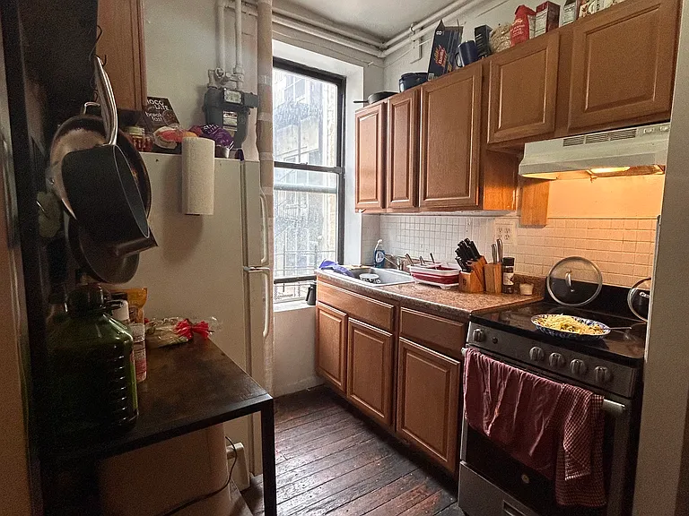 110 Saint Marks Pl #4 — Photo 4