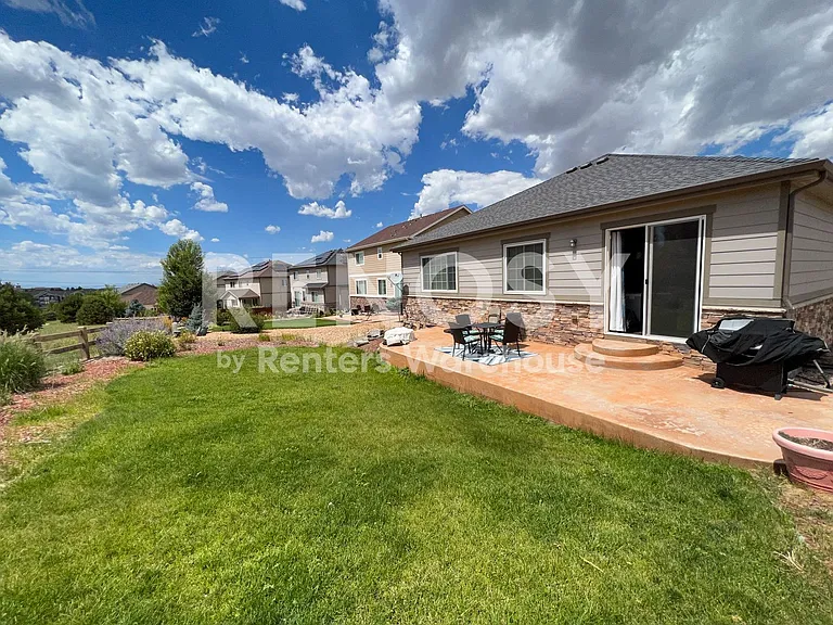 25104 E Pinewood Pl — Photo 23