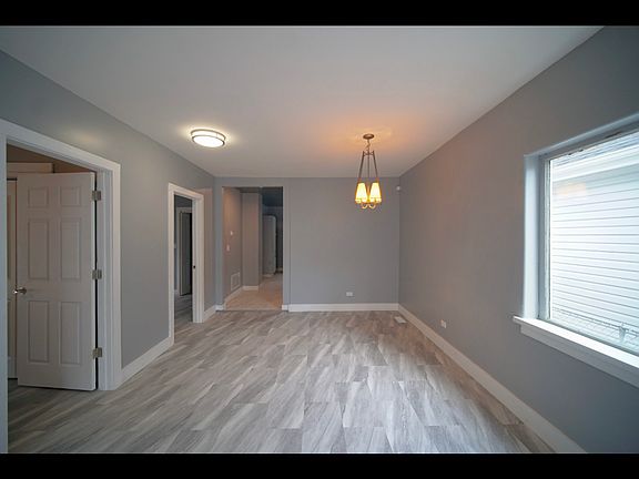 4th image of 11733 S Wentworth Ave