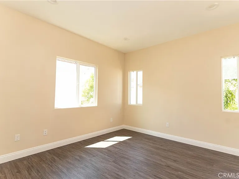 9246 Cedros Ave #6 — Photo 13