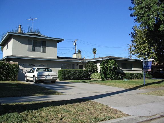 Front yard 