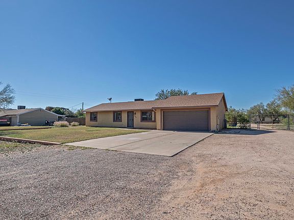 2nd image of 464 N Hawes Rd