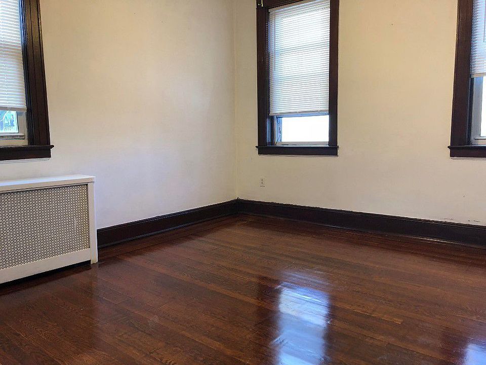 1st image of 6908 Woodside Ave APT 2