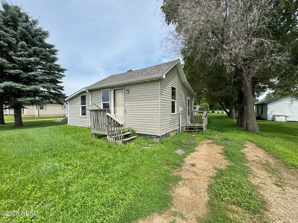 115 8th Ave SE, Watertown, SD 57201