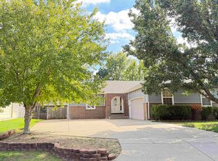 2342 N Sandplum St, Wichita, KS 67205