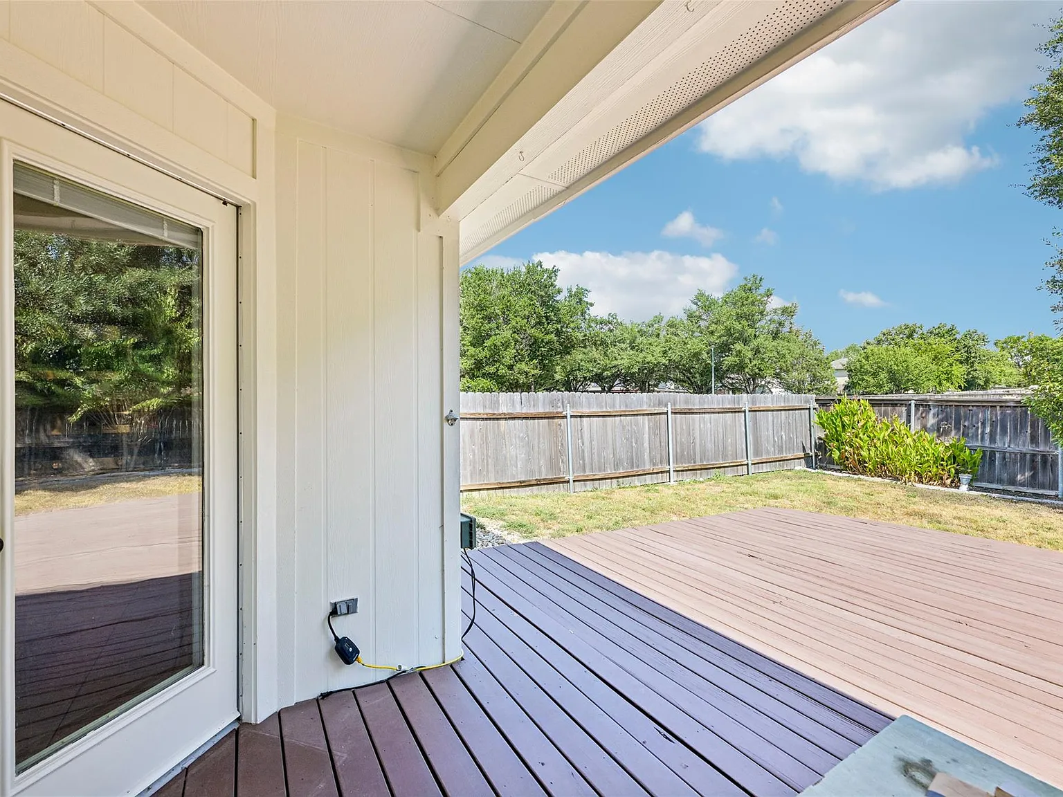 3 bed, 2.0 bath, 1479 sqft, $1,950 — Photo 4