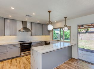 4110 E Aster Dr, Phoenix, AZ 85032