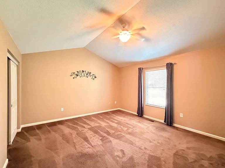 7408 Cayman Ln — Photo 17