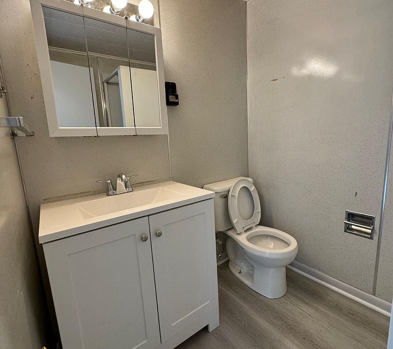 2107 N Charles St #1D, Baltimore, MD 21218 | Zillow