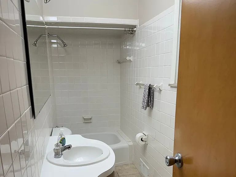 Main bathroom