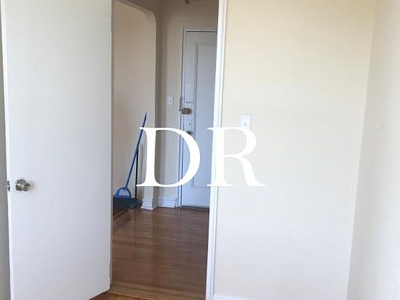3rd image of 1011 Neilson St APT 5H
