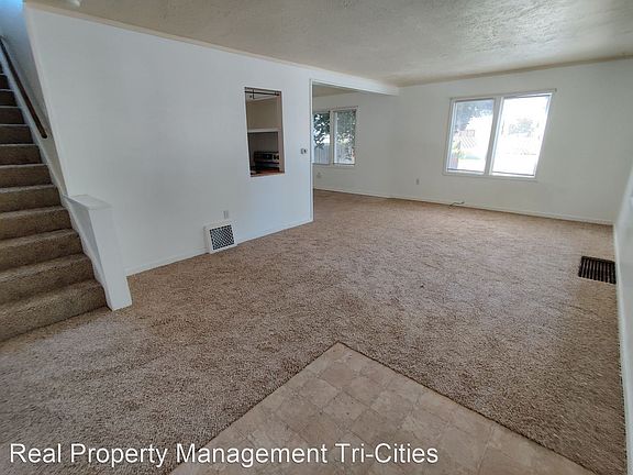 2nd image of 1420 Marshall Ave