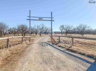 7957 Headquarters Rd, Electra, TX 76360