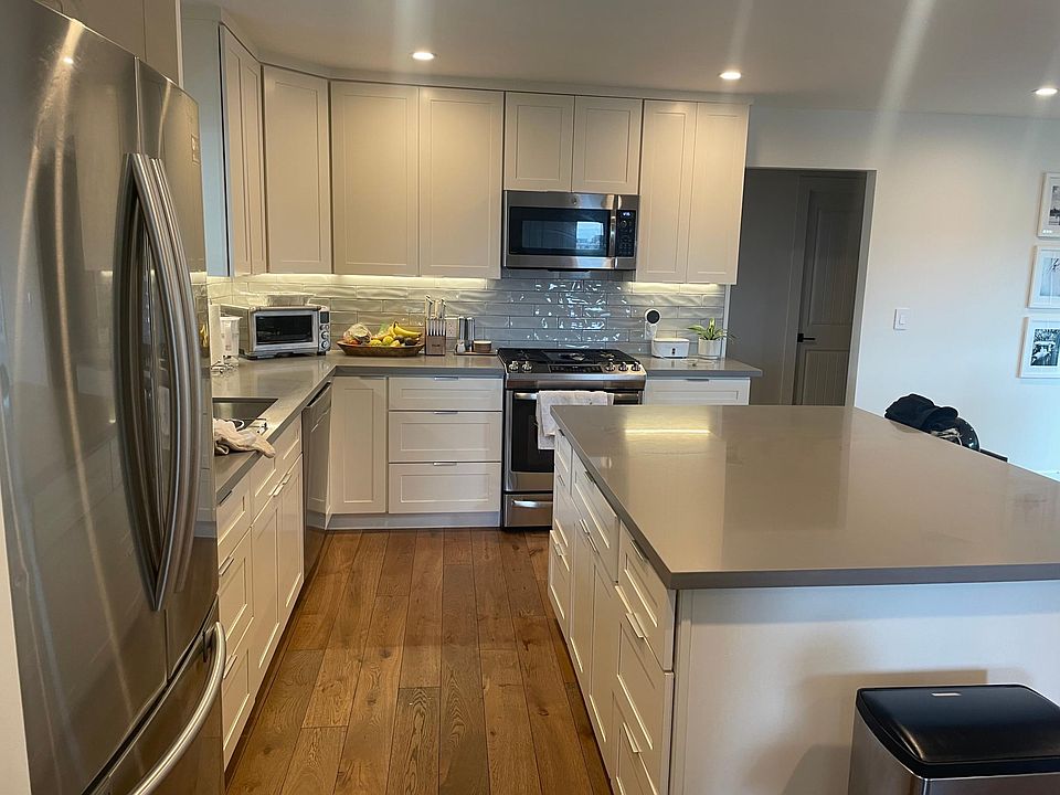 1st image of 8433 Outlook Ave