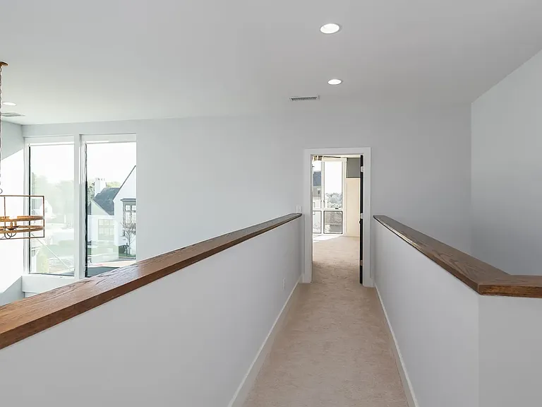 7092 Fain Park Dr — Photo 15