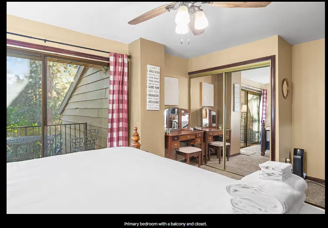 2 bed, 1.5 bath, 1196 sqft, $2,400 — Photo 2