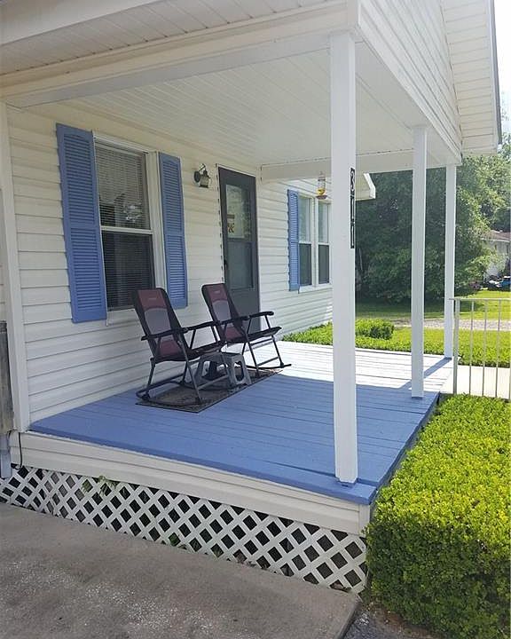 1st image of 311 Davy Ln