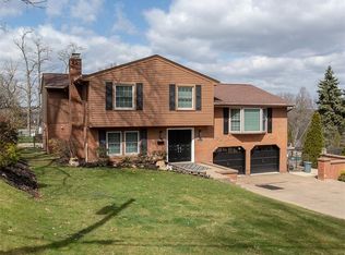 1256 Satellite Cir, Pittsburgh, PA 15241