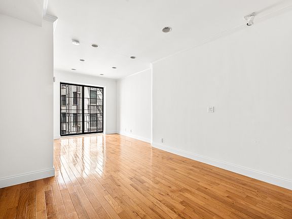 3rd image of 111 W 113th St APT 4B