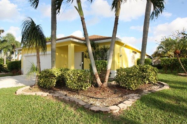 1st image of 6293 Lansdowne Cir