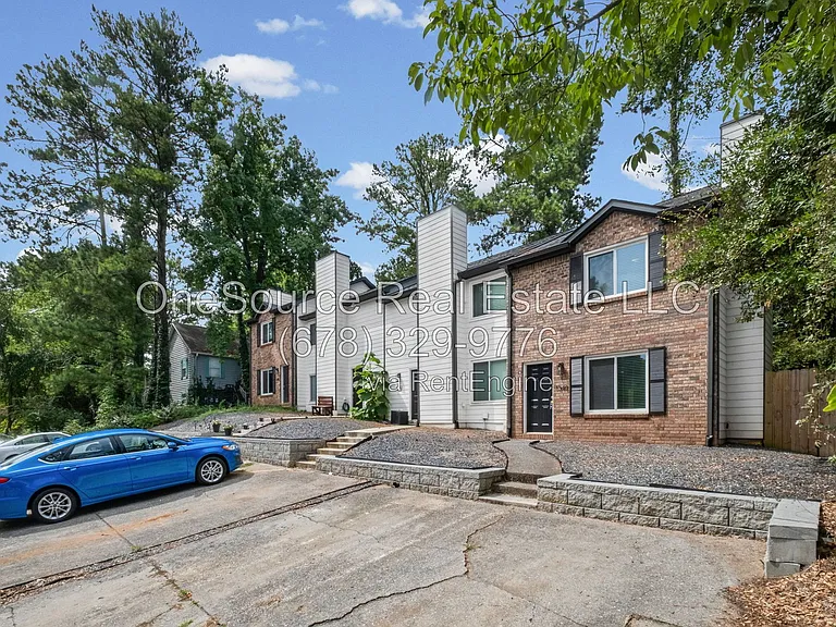 1340 N Hampton Rd #1 — Photo 3